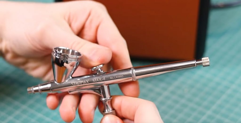 How To Use A Dual Action Airbrush
